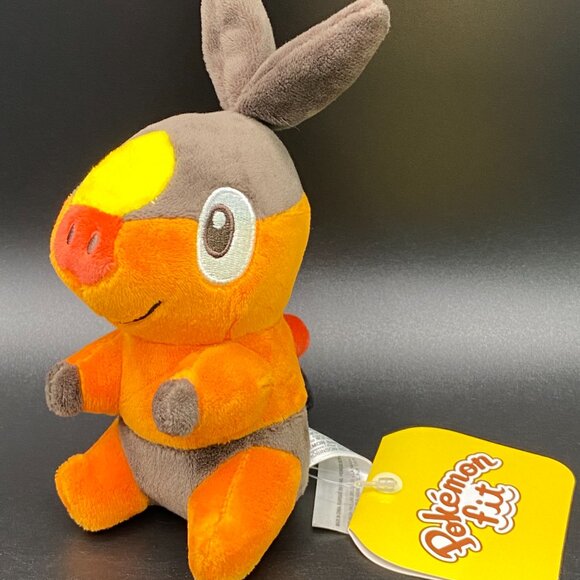 Pokémon Center Japan Tepig No. 498 Plush Doll Pokémon Fit NWT - Picture 3 of 12